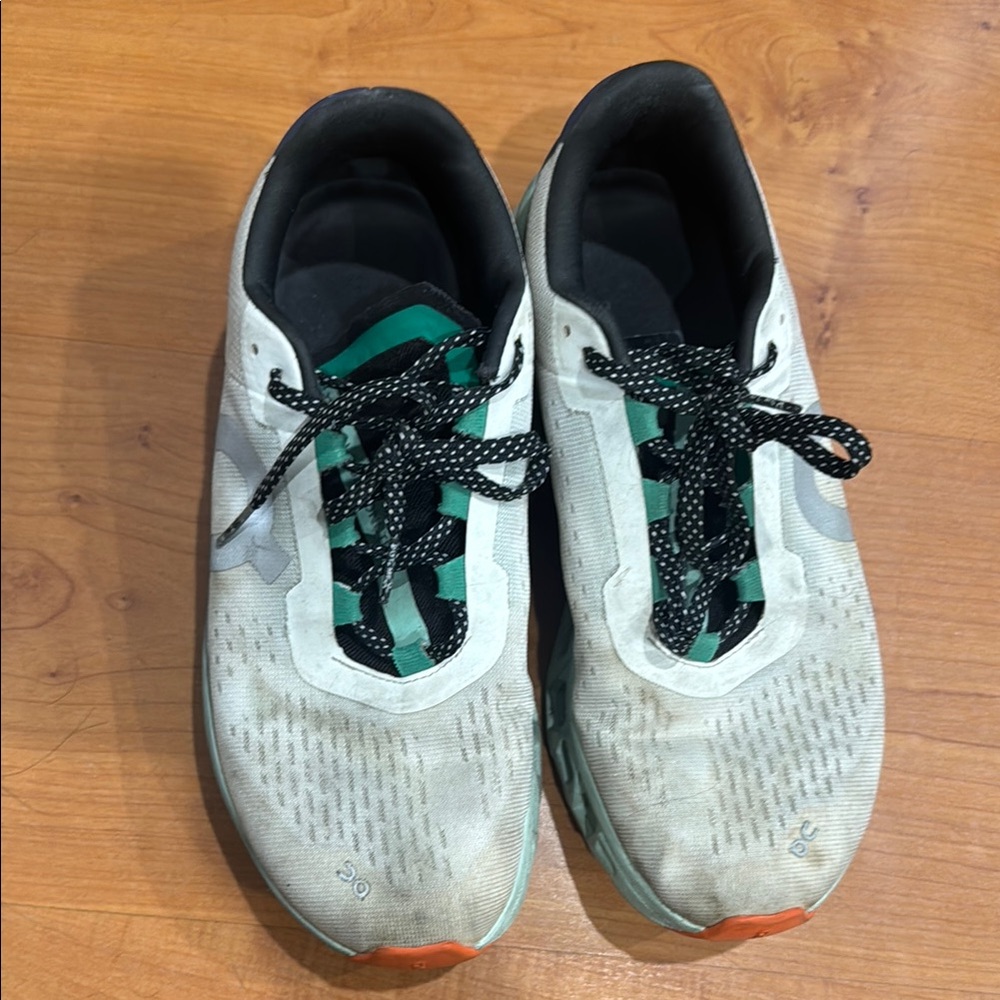 On Running Athletic Shoes - White and Green